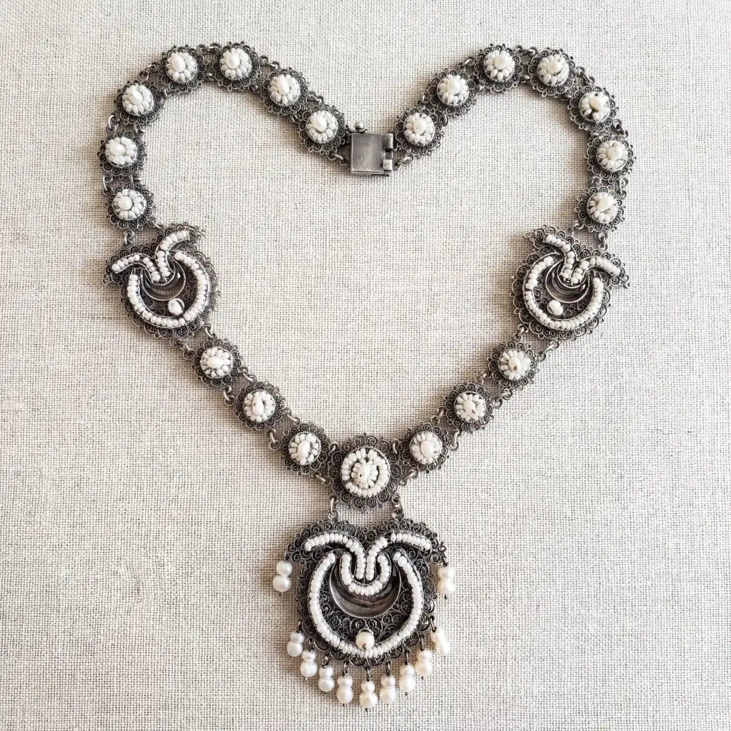 Oaxacan vintage Silver filigree necklace with pearls circa