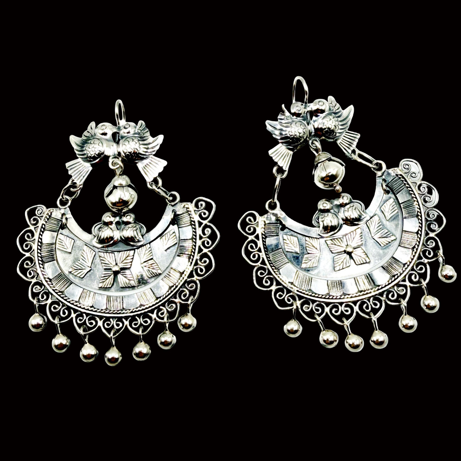 Mazahua bird earrings 