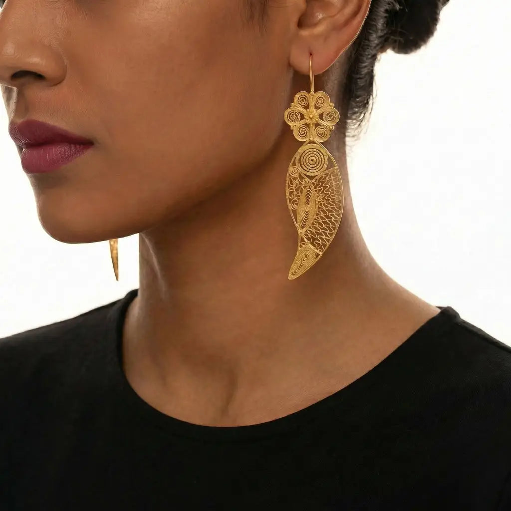 Gold Vermeil Oaxacan filigree leaf earrings - Earrings