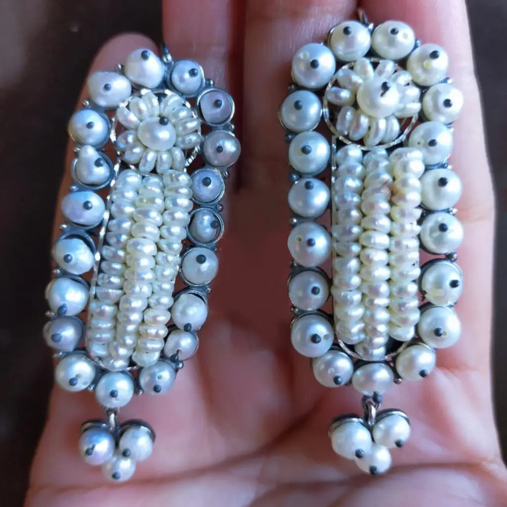 Filigree Gusano earrings with pearls