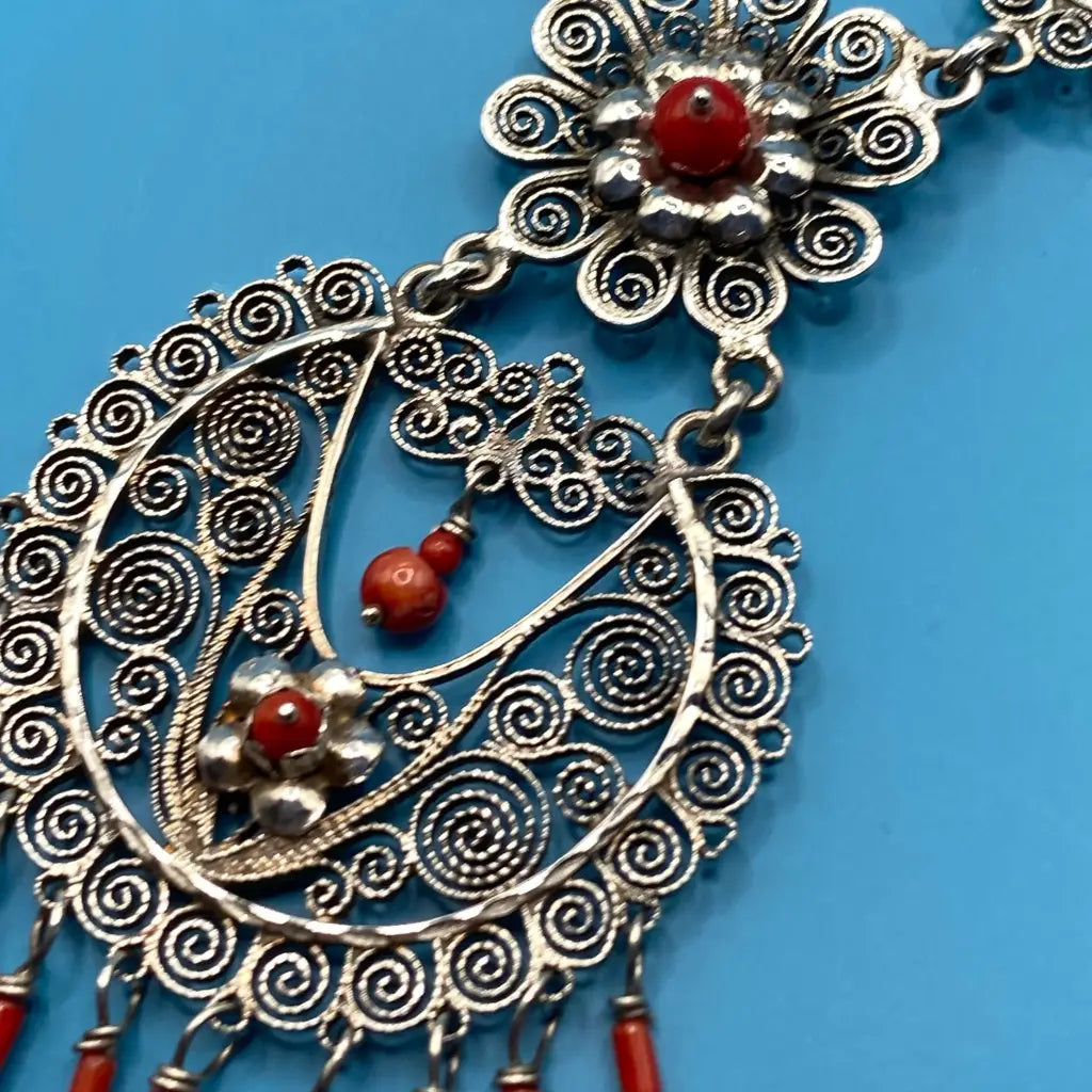 Oaxacan vintage Silver filigree necklace with coral circa