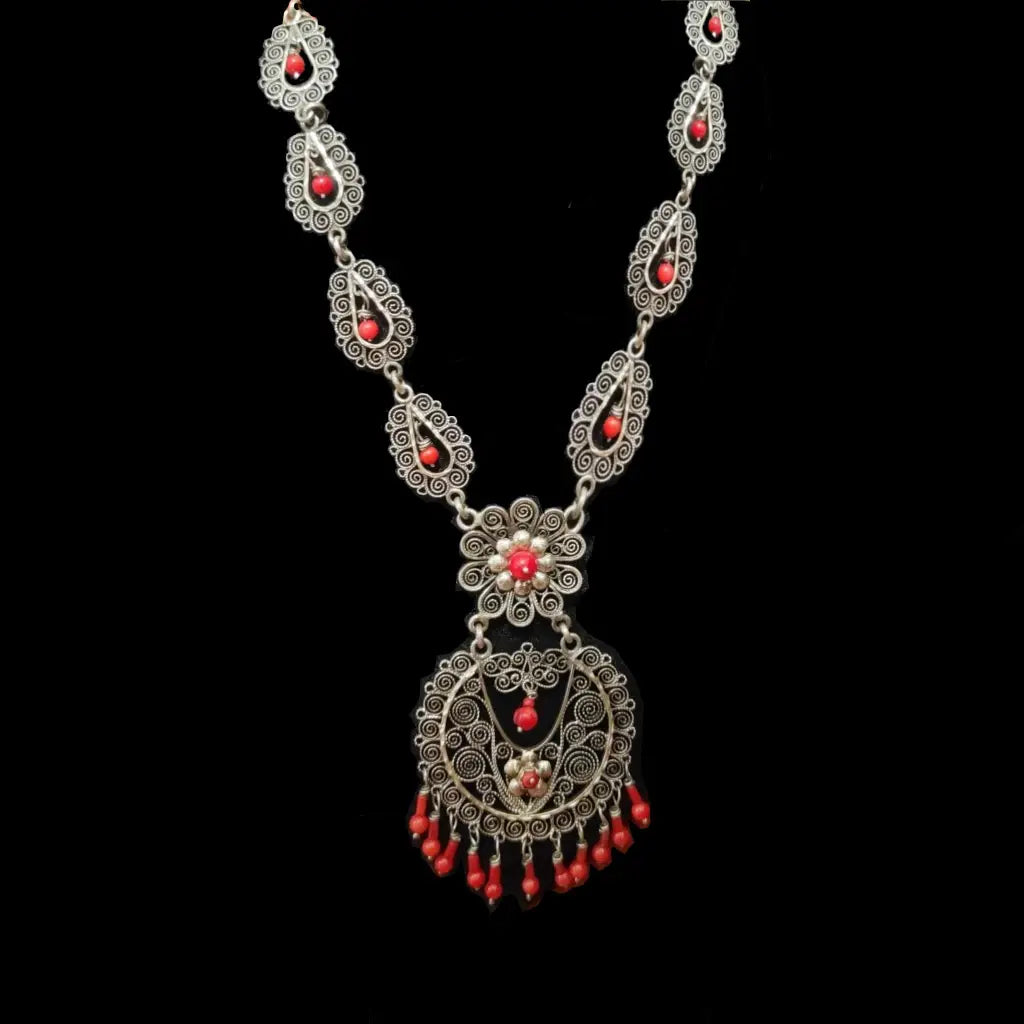 Oaxacan vintage Silver filigree necklace with coral circa