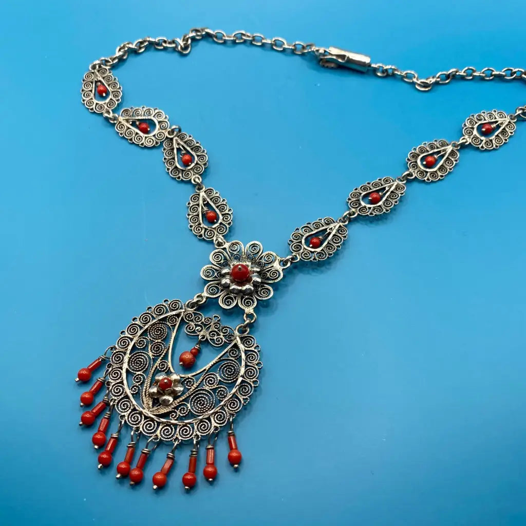 Oaxacan vintage Silver filigree necklace with coral circa