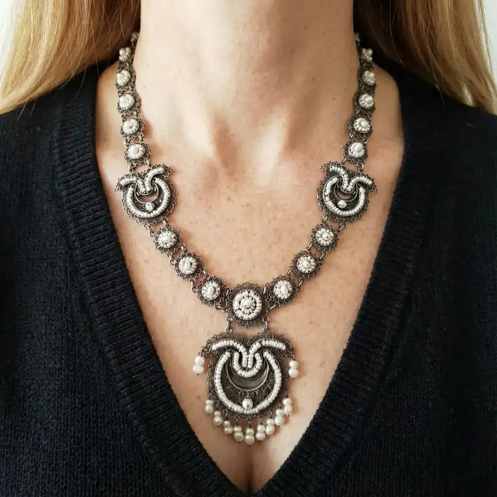 Oaxacan vintage Silver filigree necklace with pearls circa