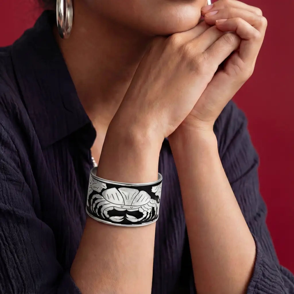 Silver ‘crab’ Taxco bracelet modern design and delightful!