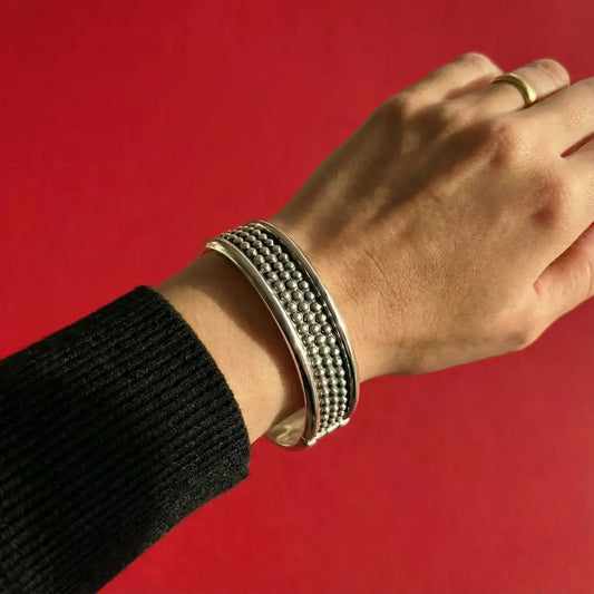 Silver dot Taxco clamper bracelet modern design like vintage