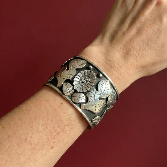 Silver Taxco bracelet modern design and like a vintage