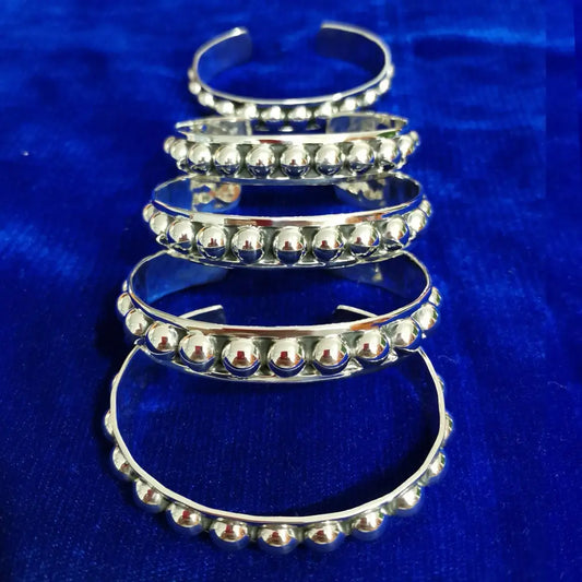 Stunning Taxco sterling bracelet with circles