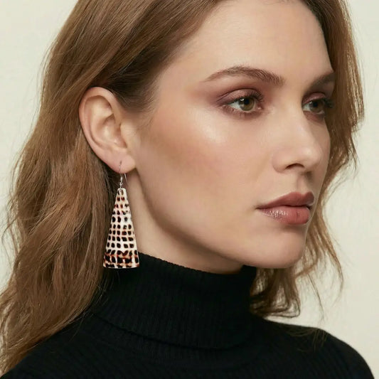 Tewa/Santo Domingo Native American earrings spotted shell